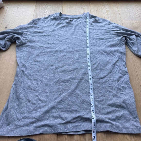 UNIQLO SOFT BRUSHED CREW NECK LONG SLEEVE T-SHIRT in GREY - XL - Picture 9 of 10